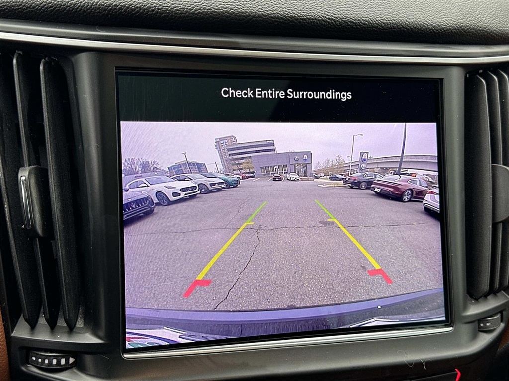 2022 Maserati Levante Base GT photo 3