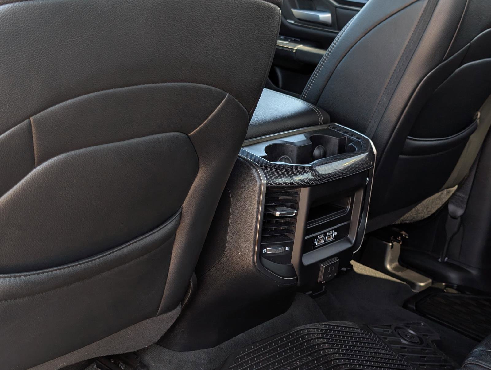 2020 Ram 1500 Rebel photo 25