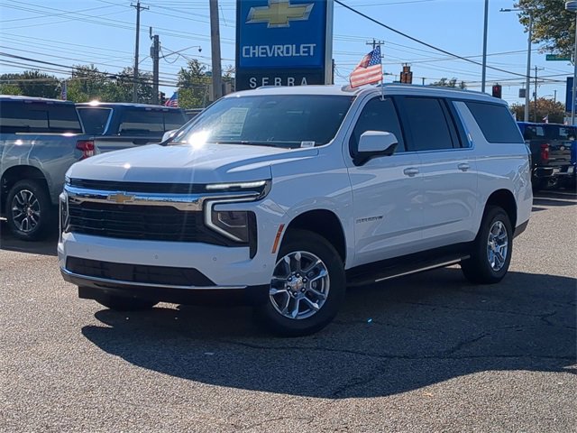 2026 Chevrolet Suburban LS's photo