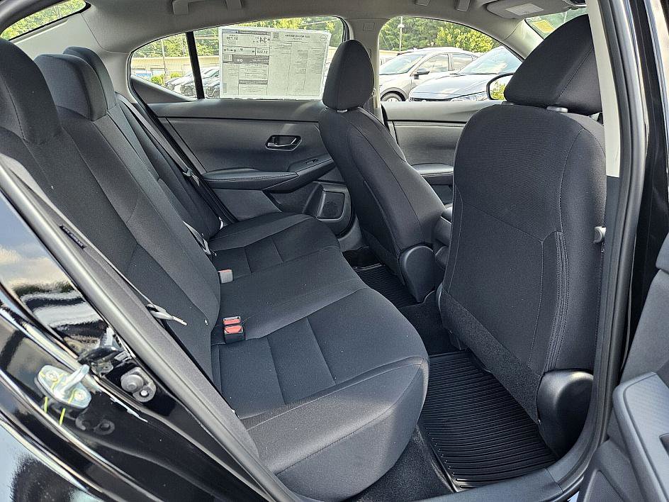 2025 Nissan Sentra S photo 13