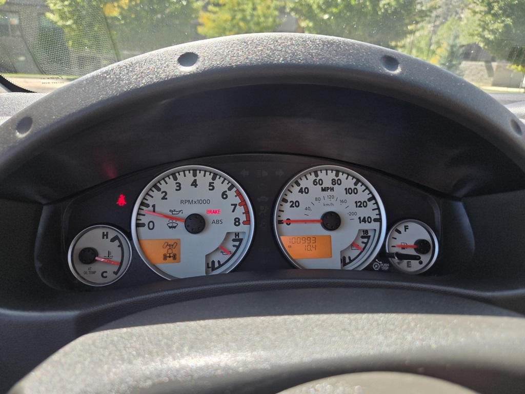 2012 Nissan Frontier PRO-4X photo 13