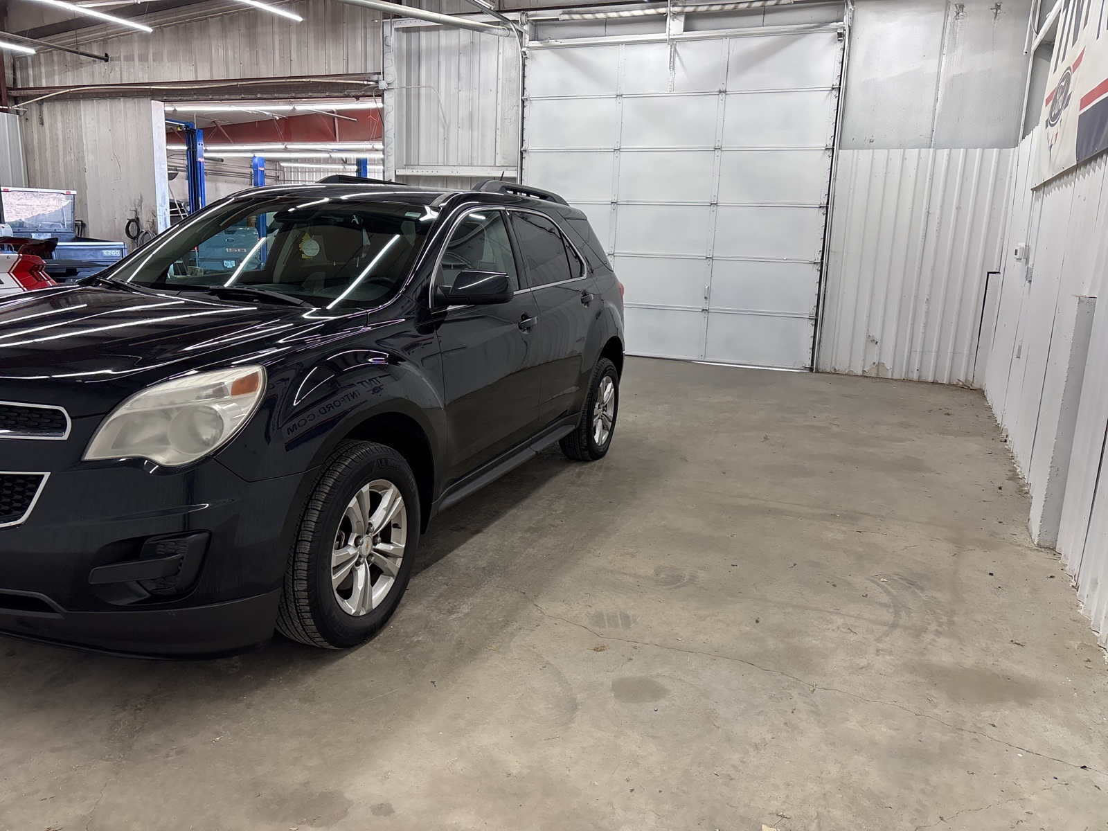 2015 Chevrolet Equinox LT photo 2