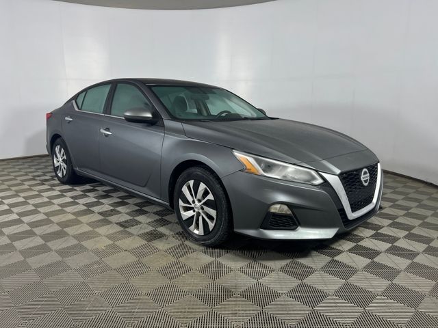 2020 Nissan Altima S's photo