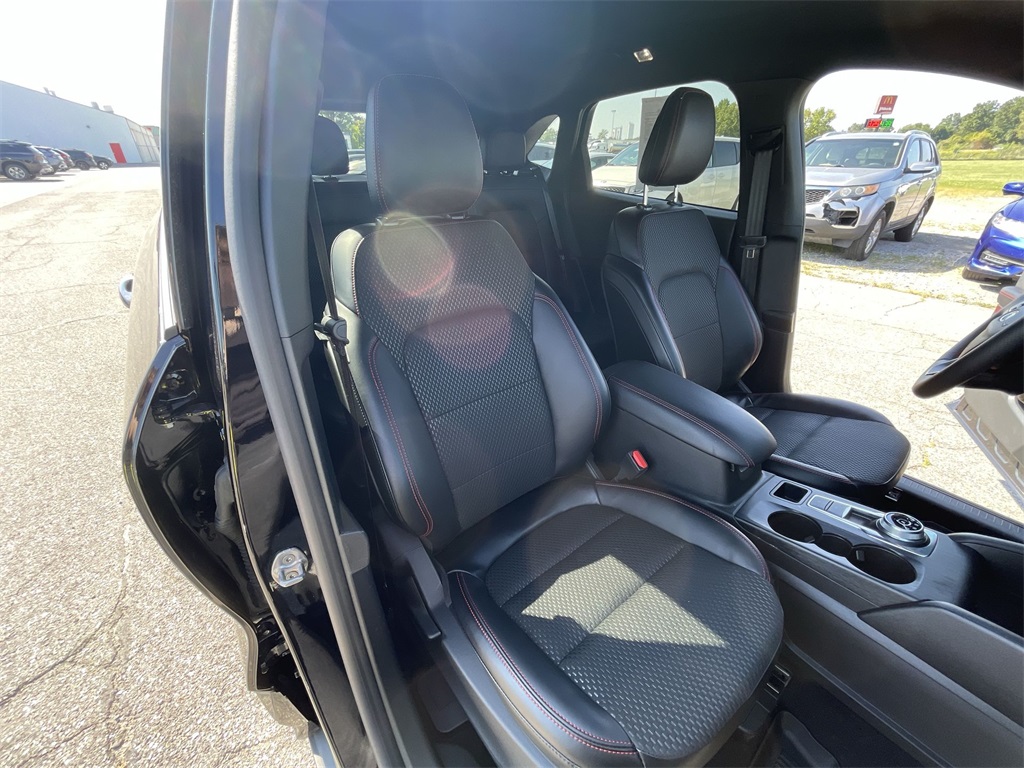 2024 Ford Escape ST-Line photo 20