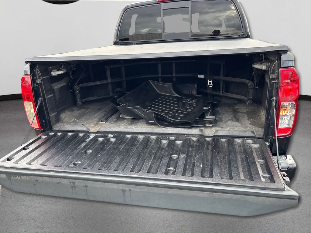 2020 Nissan Frontier SV photo 11