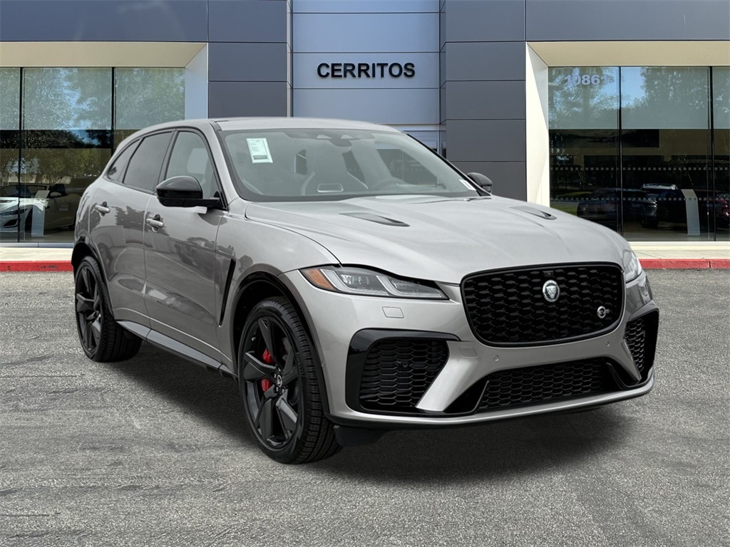 2026 Jaguar F-PACE SVR photo 2