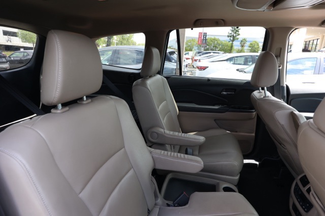 2019 Honda Pilot Touring photo 17