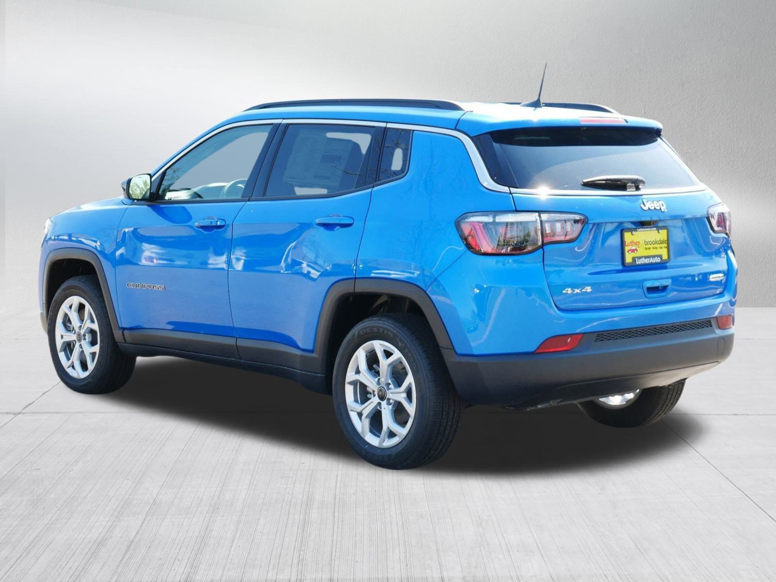 2025 Jeep Compass Latitude photo 5