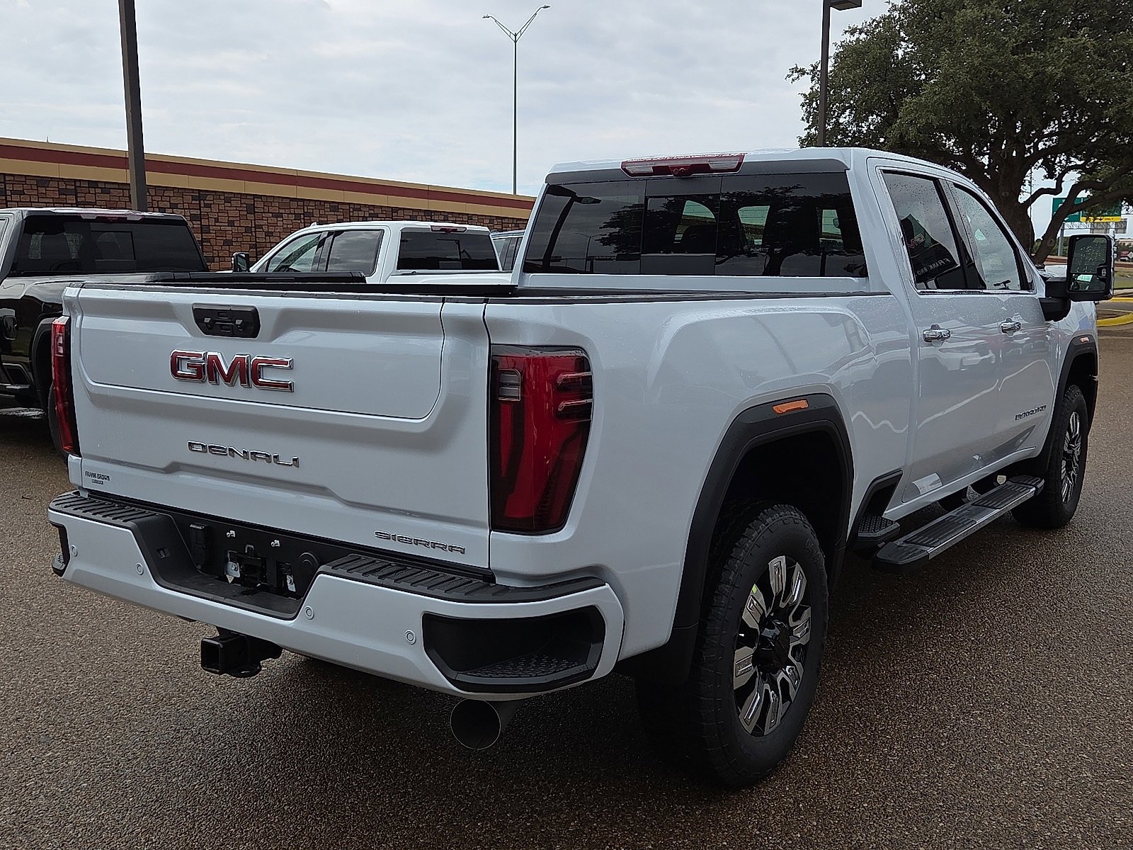 2026 Gmc Sierra 2500 HD Denali photo 3