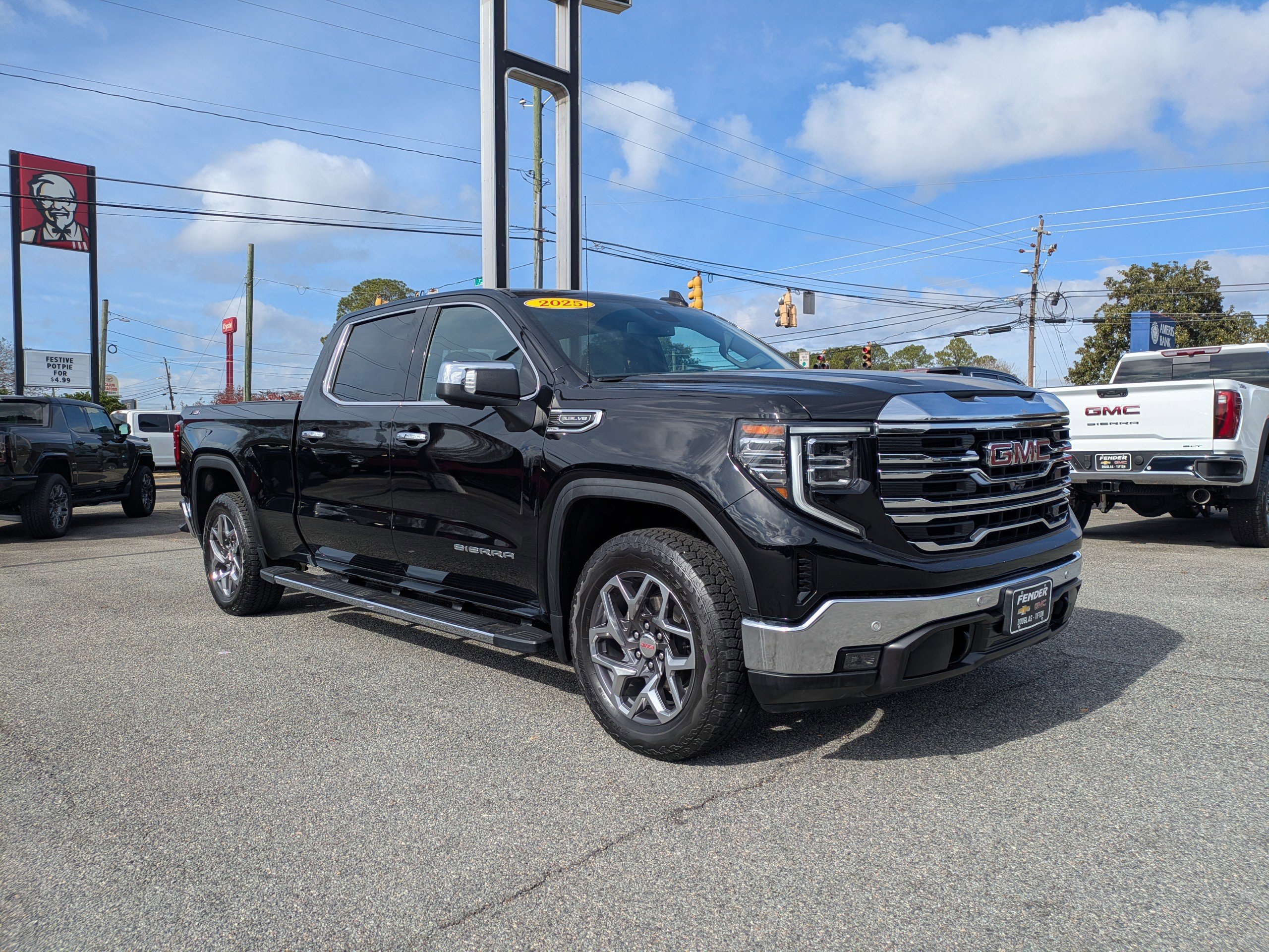 2025 GMC Sierra 1500 SLT's photo