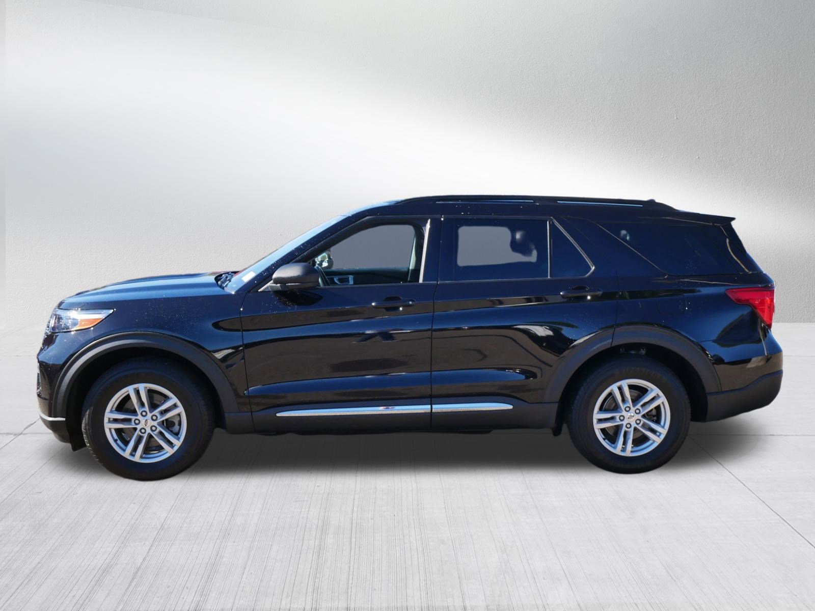 2022 Ford Explorer XLT photo 4