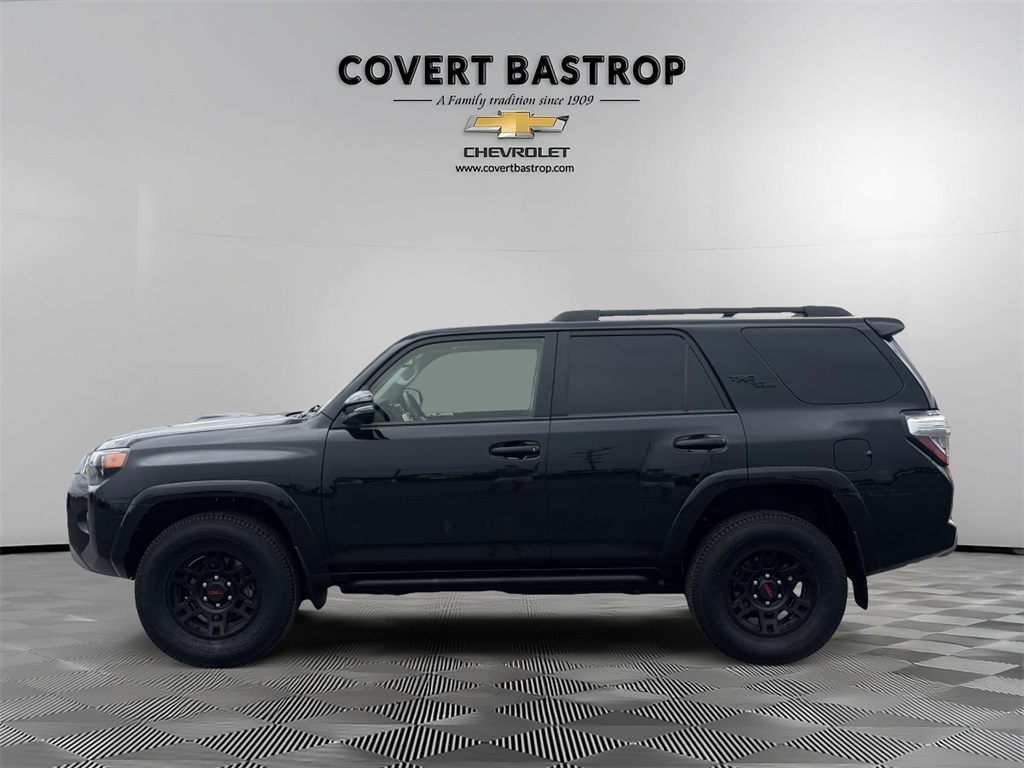 2023 Toyota 4Runner TRD Off-Road Premium photo 3