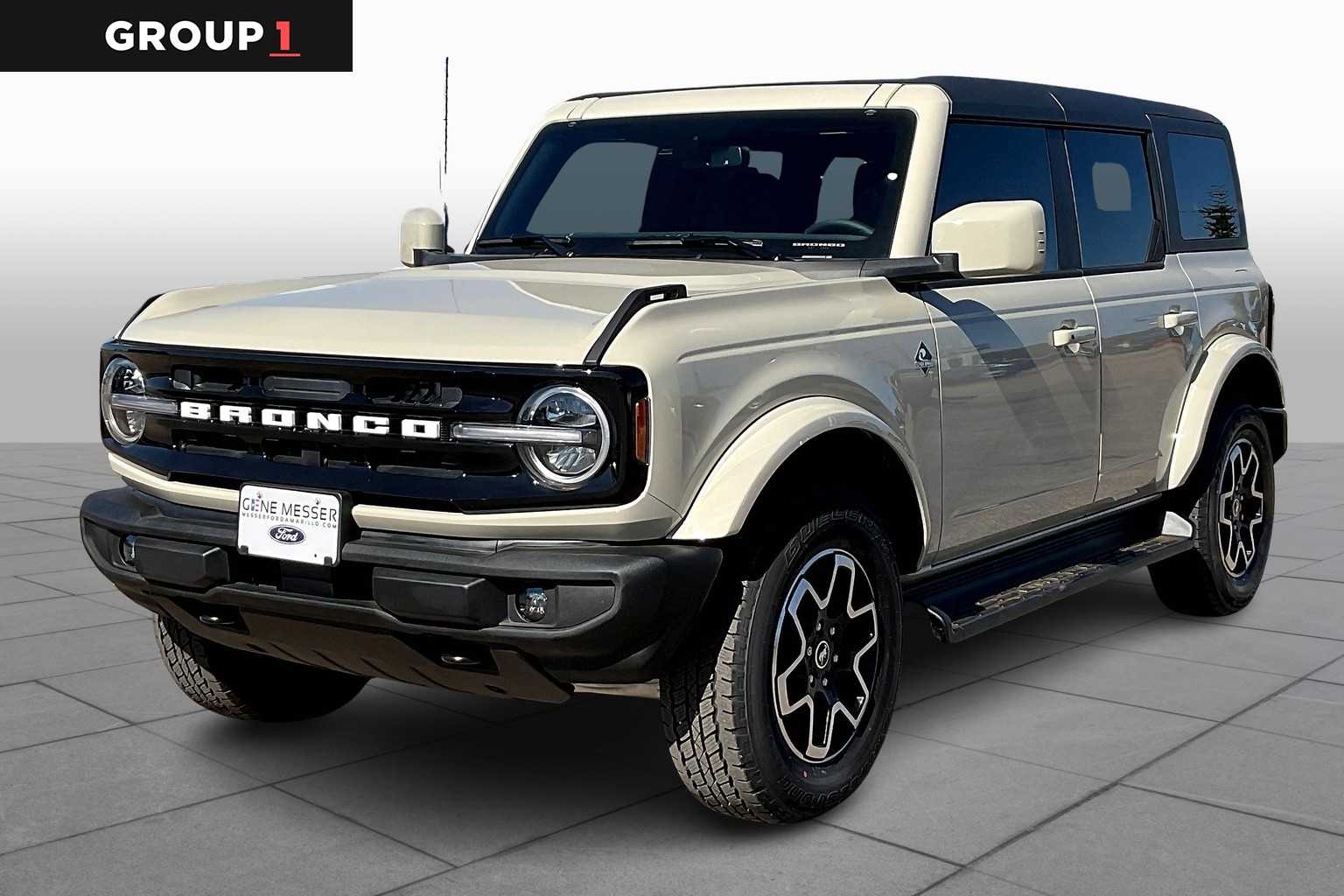 2025 Ford Bronco 4-Door Outer Banks's photo