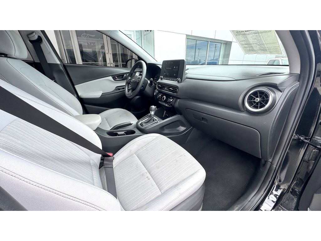 2023 Hyundai Kona SEL photo 7