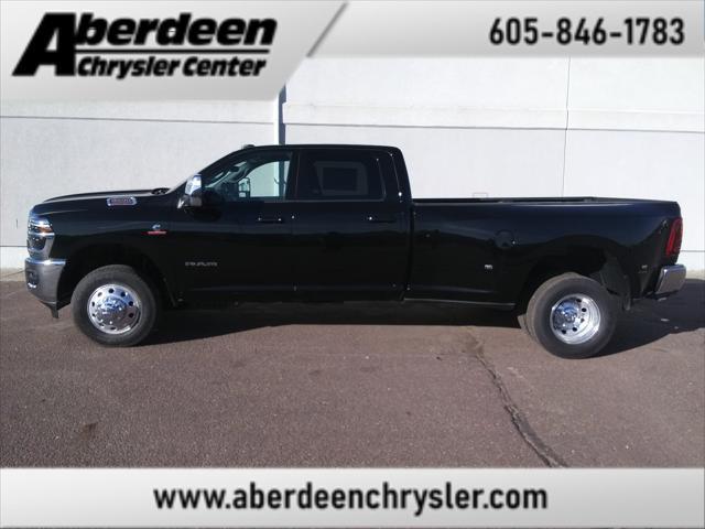 2026 RAM Ram 3500 Pickup Laramie's photo