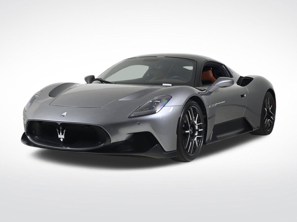 2022 Maserati MC20 Base's photo