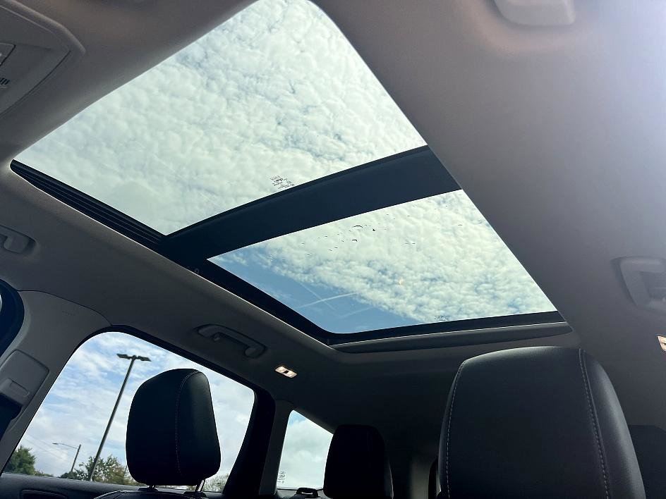 2019 Ford Escape Titanium photo 26