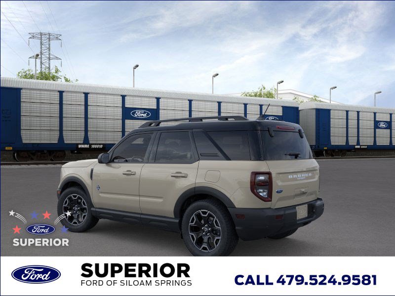 2025 Ford Bronco Sport Outer Banks photo 4