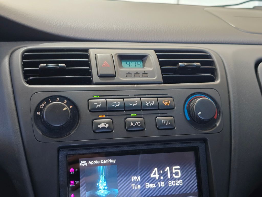 2001 Honda Accord LX photo 13