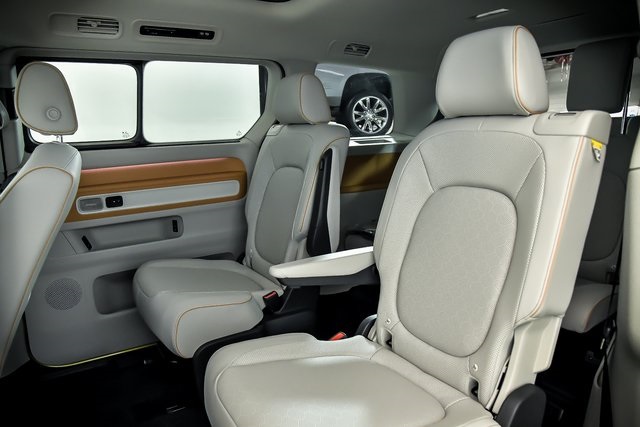2025 Volkswagen ID. Buzz photo 10