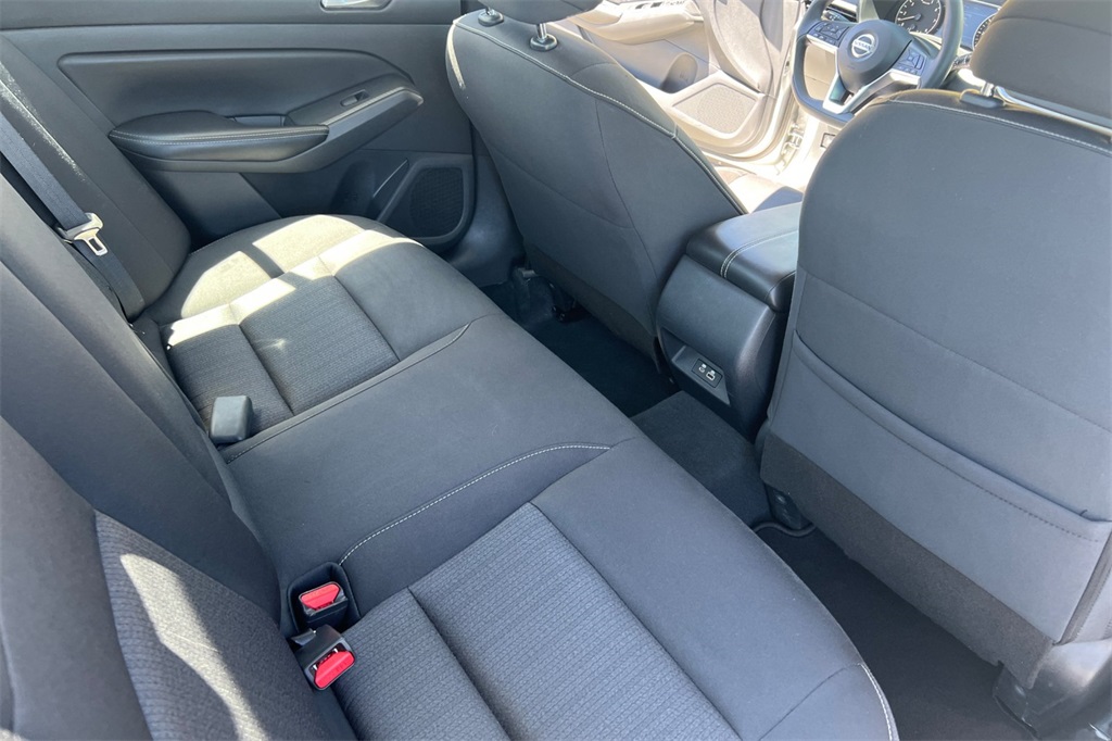 2022 Nissan Altima 2.5 SV photo 20