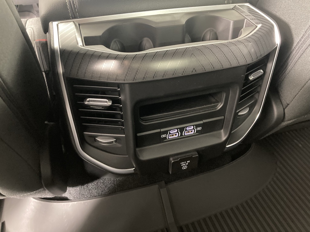 2025 Ram 1500 Big Horn Lone Star photo 3