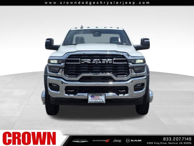 2025 Ram 5500 Tradesman photo 3