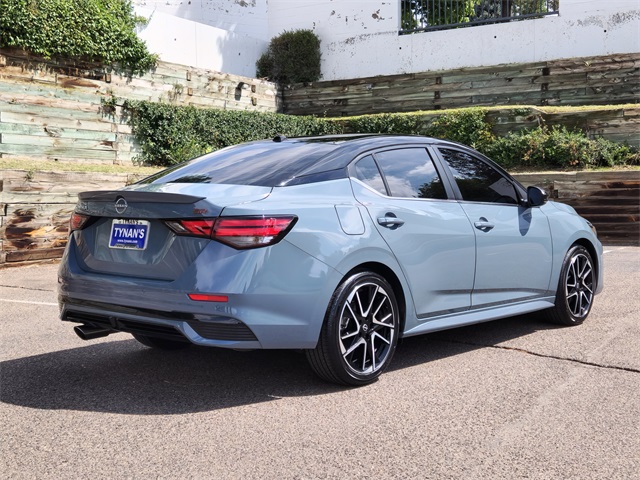 2025 Nissan Sentra SR photo 3