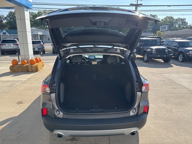 2022 Ford Escape SEL photo 26