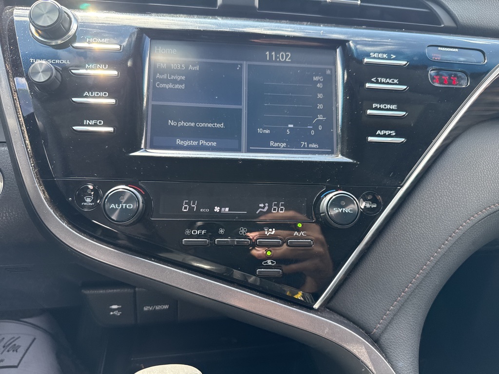 2018 Toyota Camry XLE photo 10