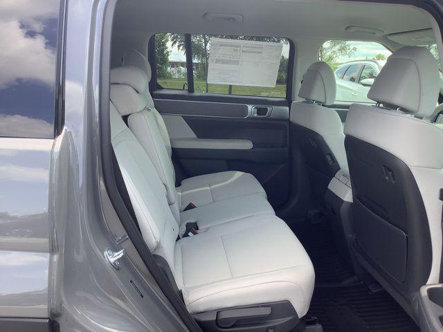 2026 Hyundai Santa Fe SE photo 14
