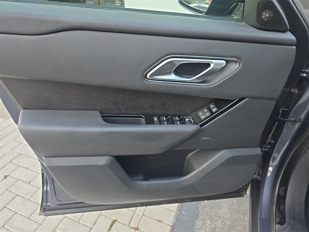 2024 Land Rover Range Rover Velar P400 Dynamic HSE photo 13