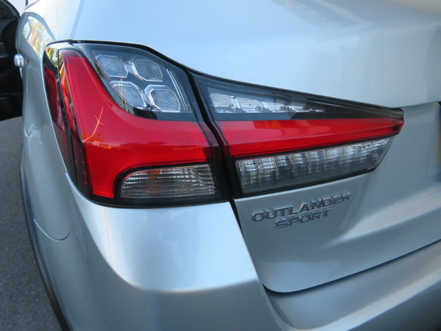 2024 Mitsubishi Outlander Sport SE photo 34