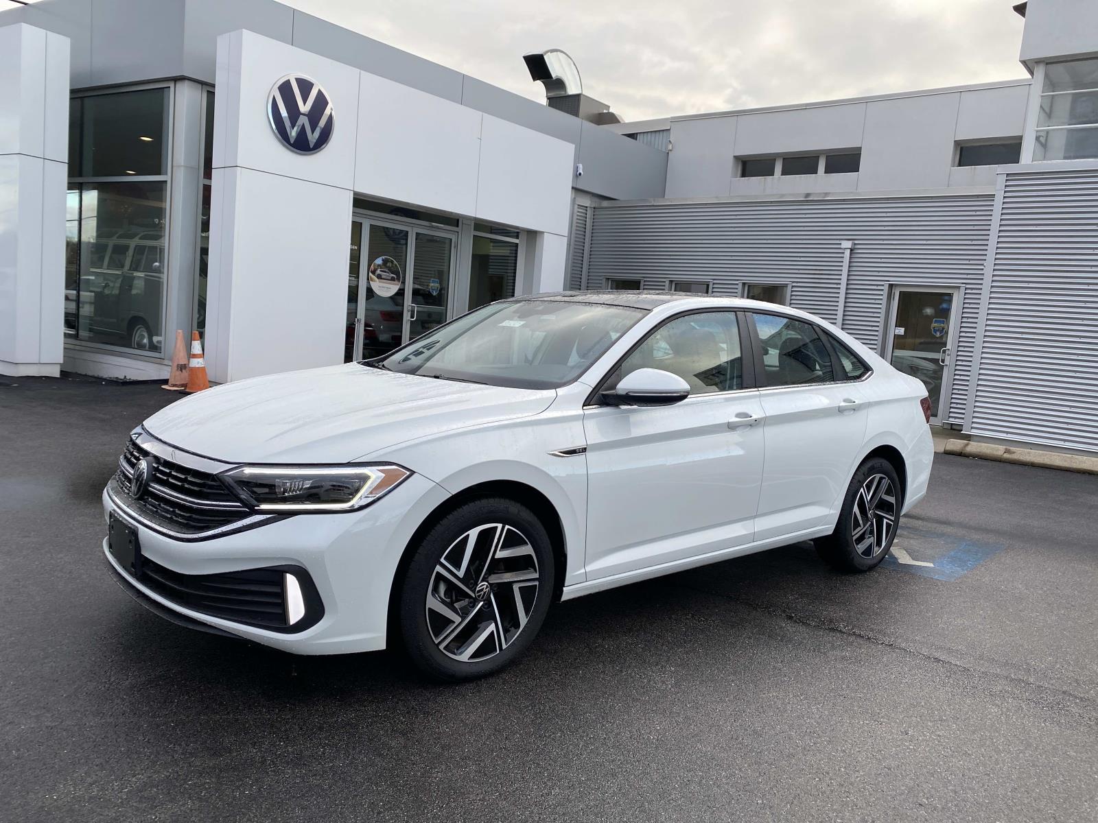 2024 Volkswagen Jetta SEL's photo