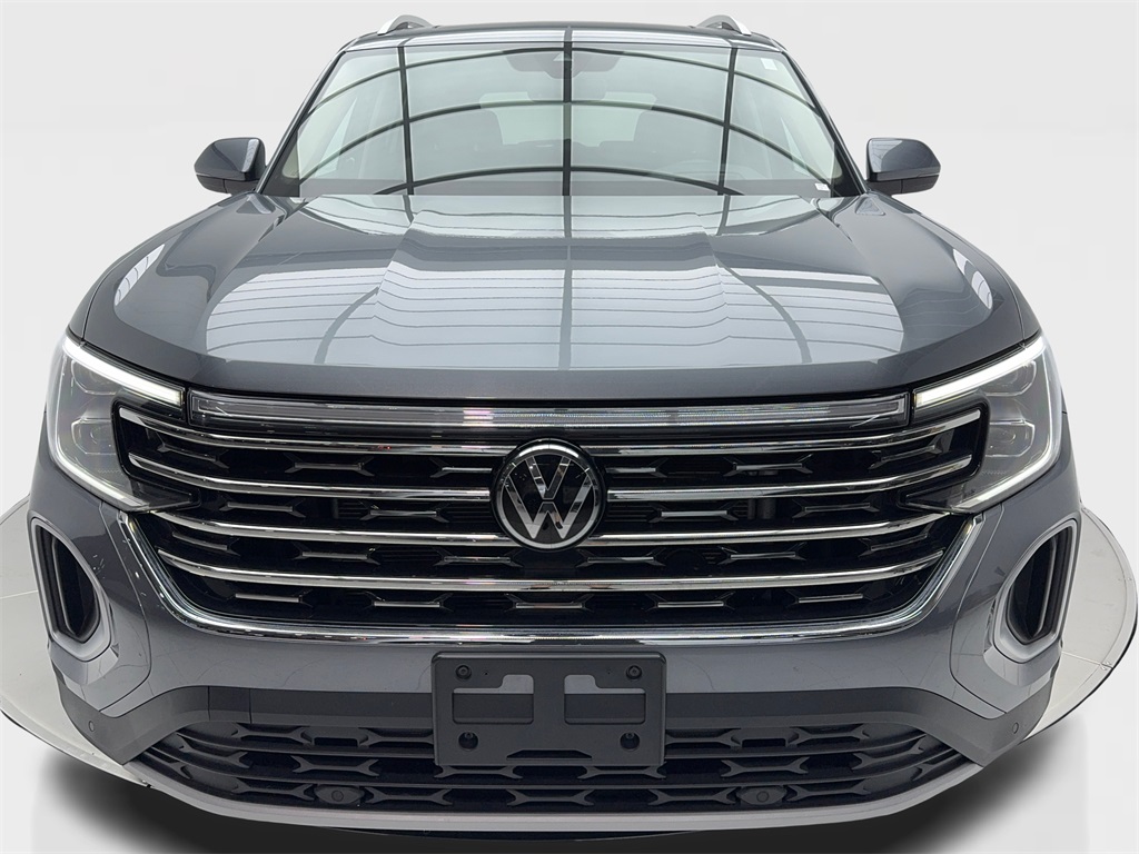 2024 Volkswagen Atlas SEL photo 4