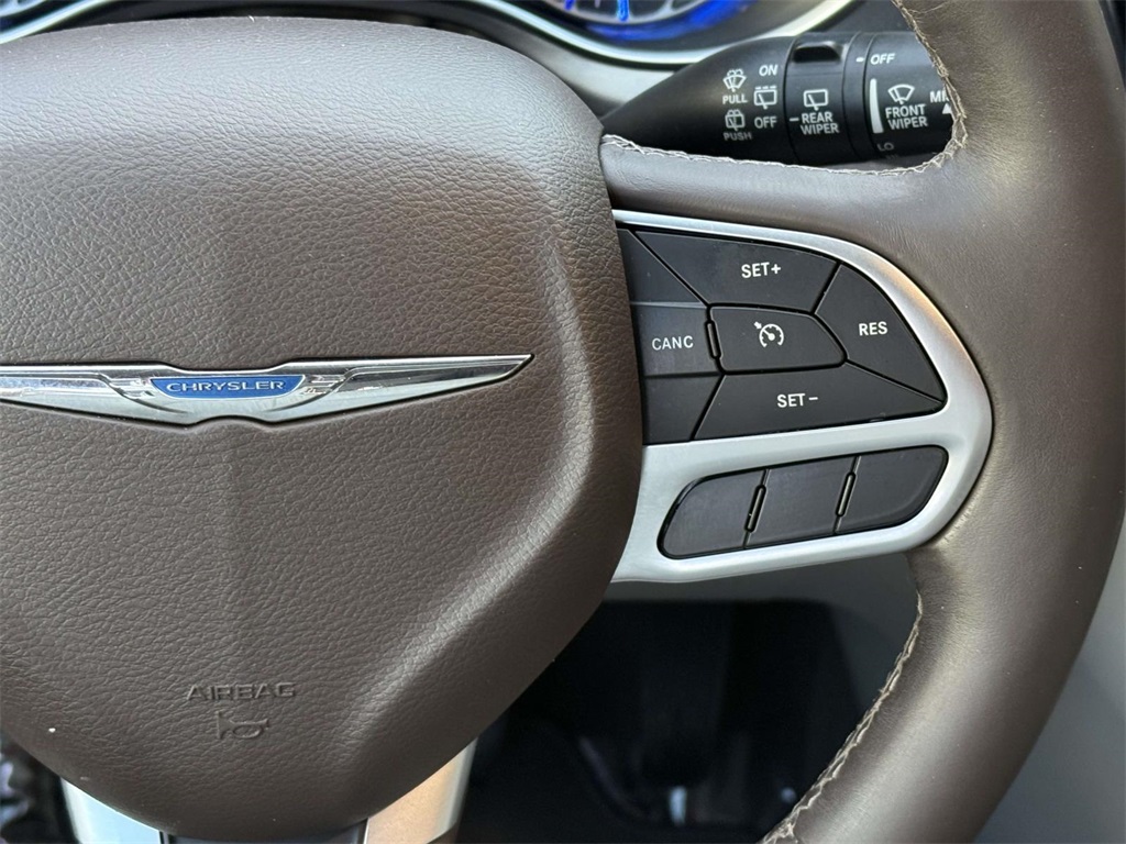 2017 Chrysler Pacifica Touring Plus photo 20