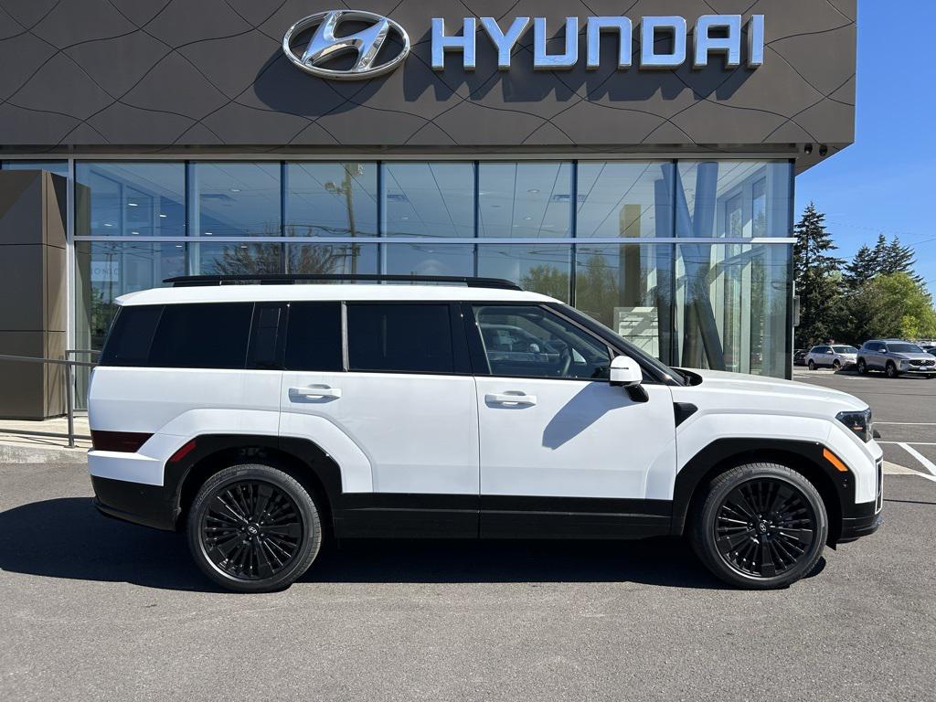 2025 Hyundai Santa Fe photo 2