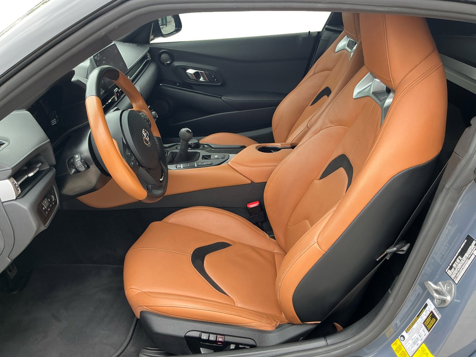 2023 Toyota Supra 3.0 photo 2