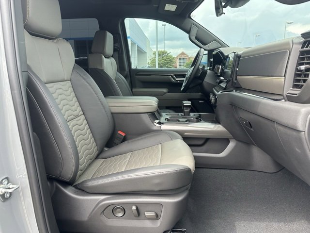 2025 Chevrolet Silverado 1500 ZR2 photo 17