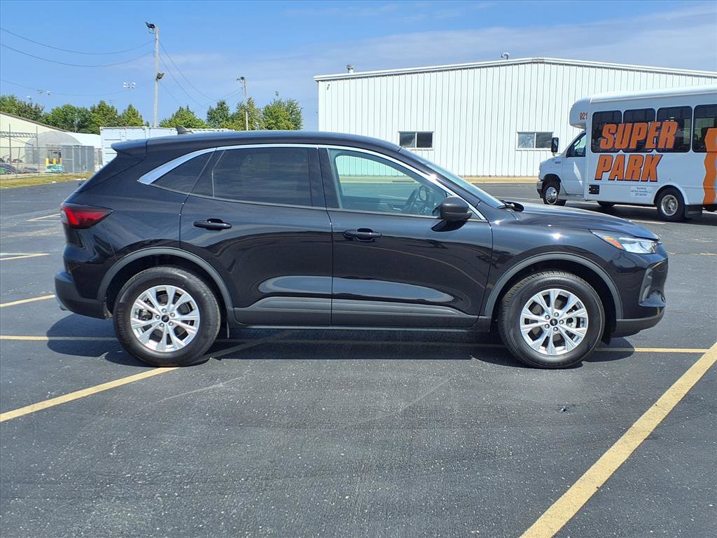2023 Ford Escape Active photo 2