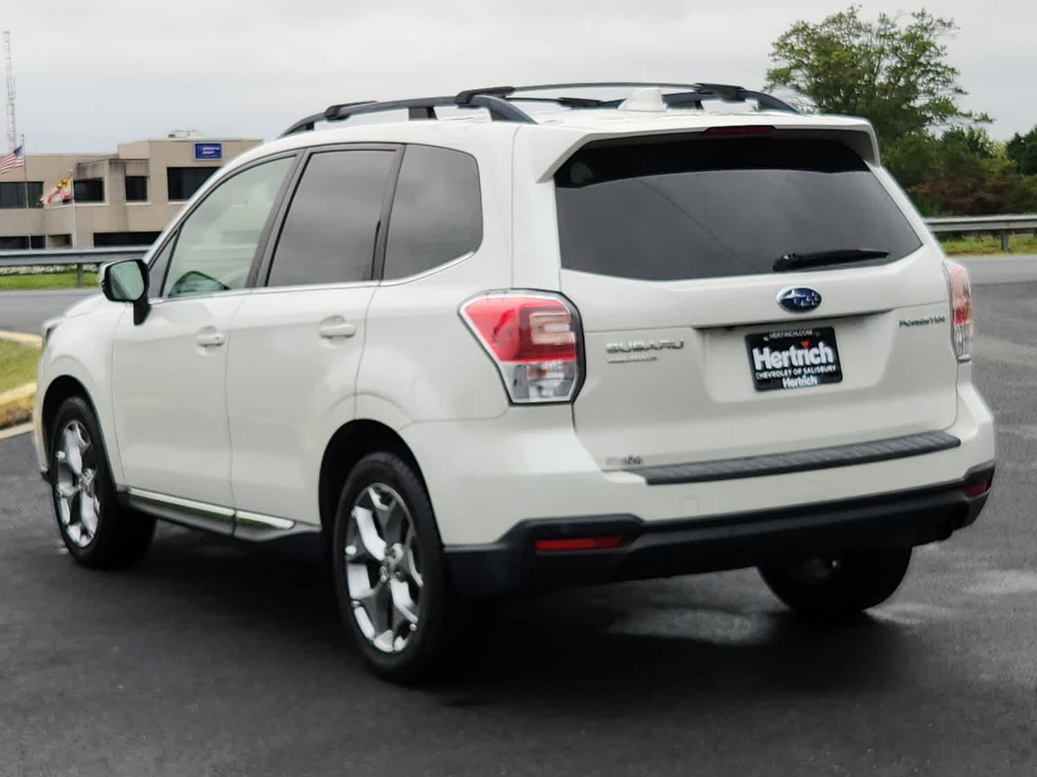 2017 Subaru Forester Touring photo 4