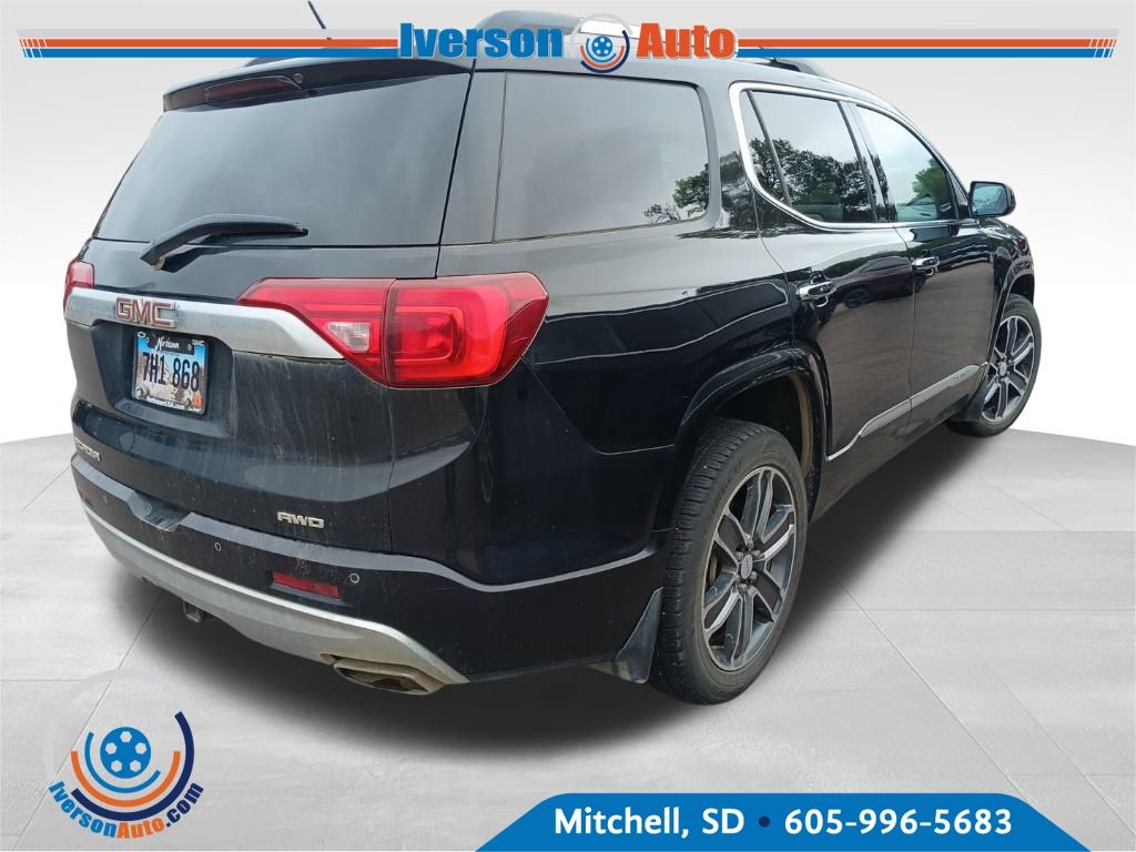 2017 Gmc Acadia Denali photo 2