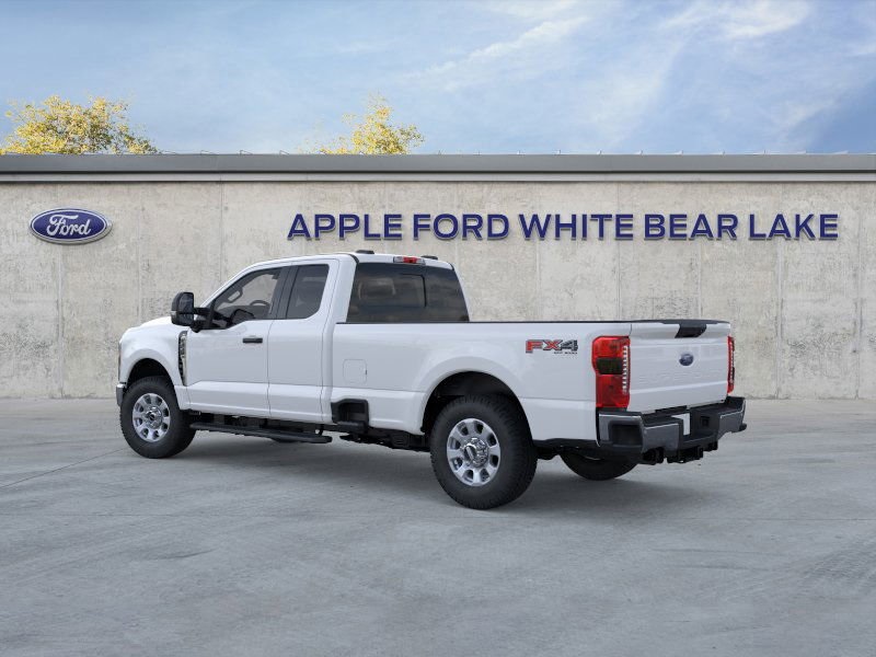 2025 Ford F-350 Lariat photo 3