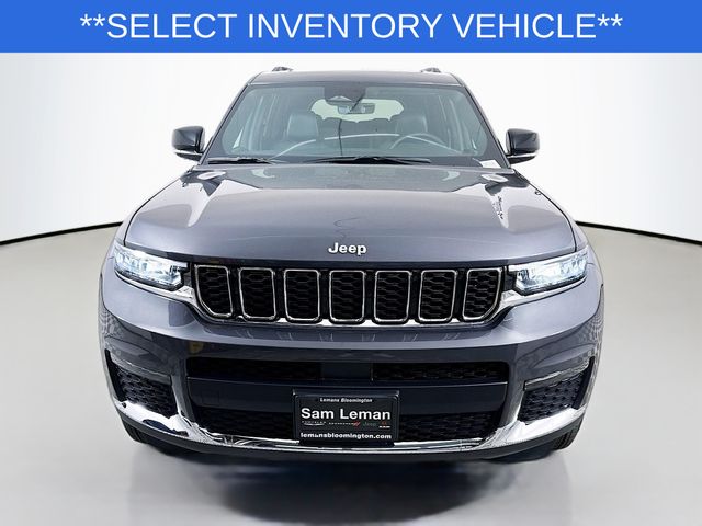 2025 Jeep Grand Cherokee Limited photo 2