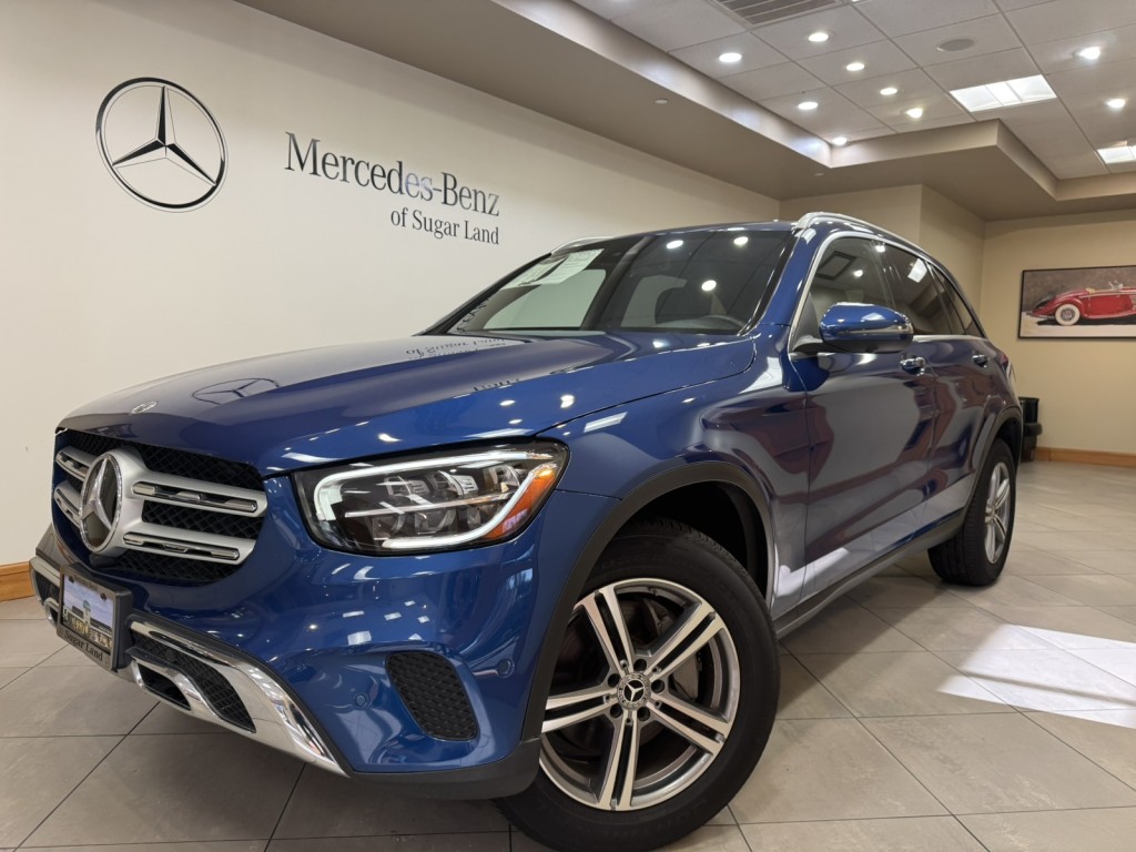 2022 Mercedes-Benz GLC GLC300's photo