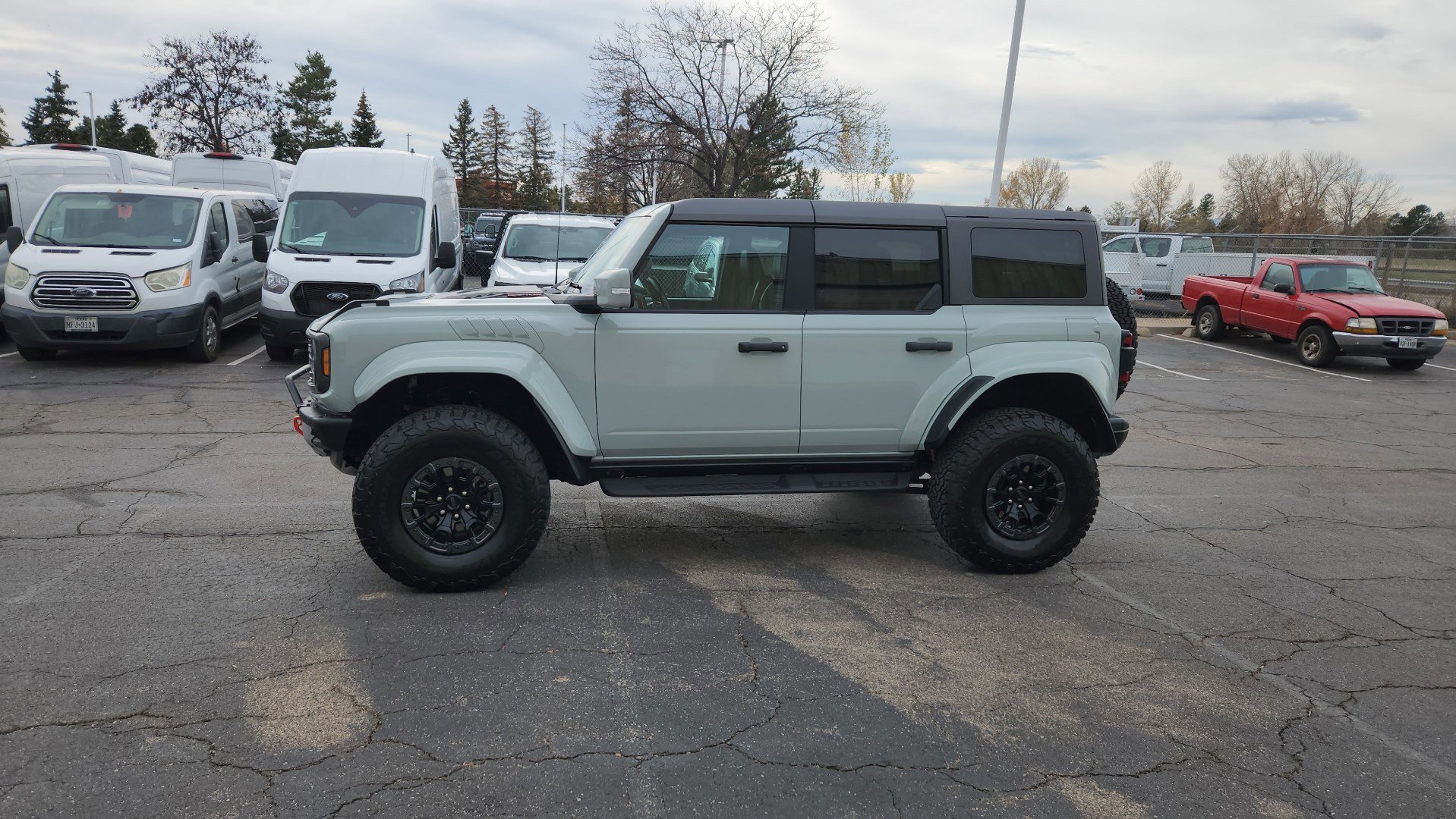 2024 Ford Bronco Raptor photo 2