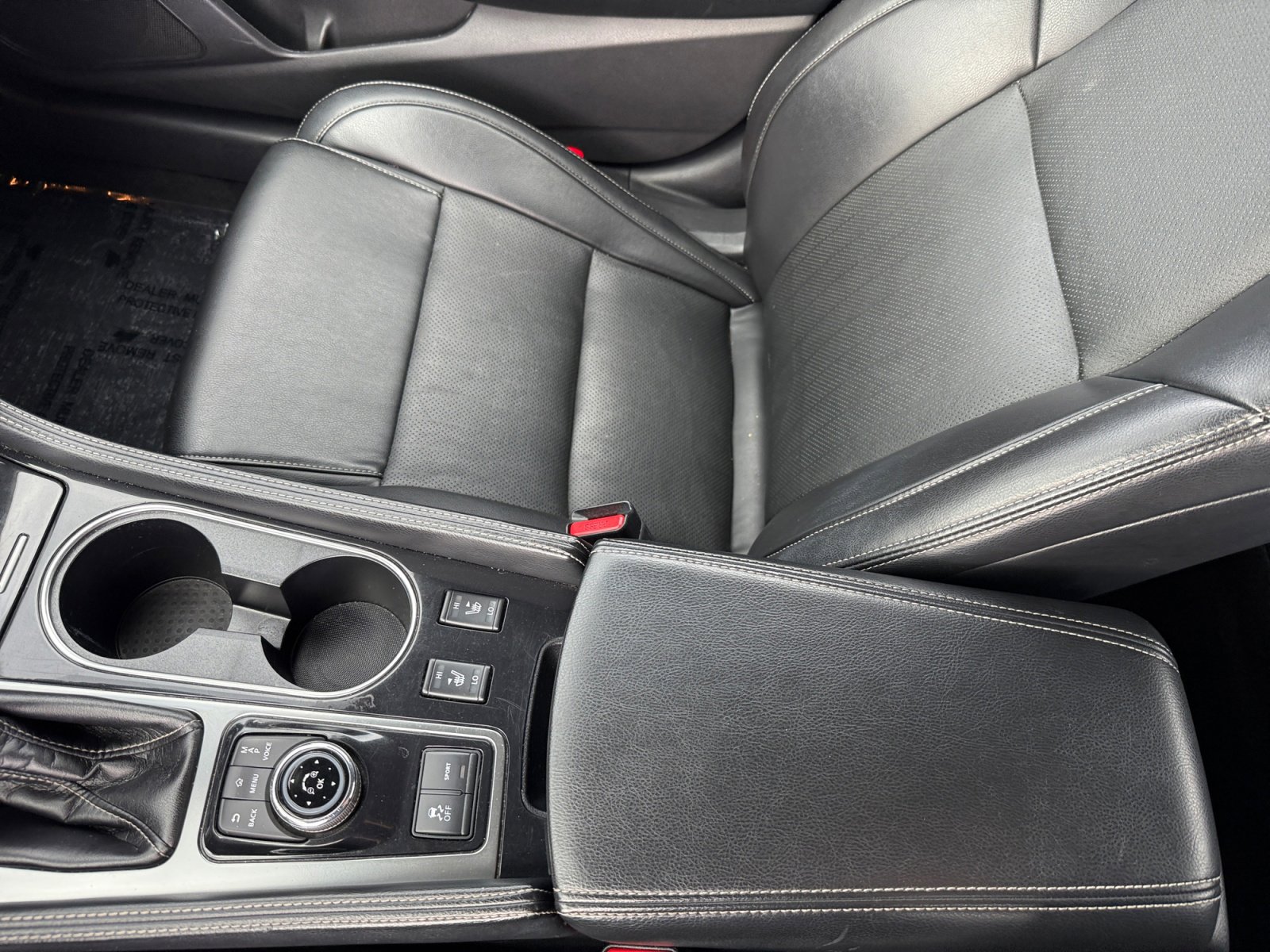 2022 Nissan Maxima SV photo 14