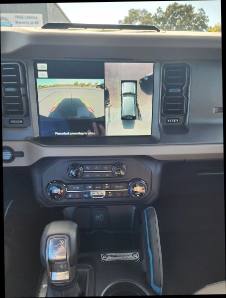 2024 Ford Bronco Wildtrak photo 10