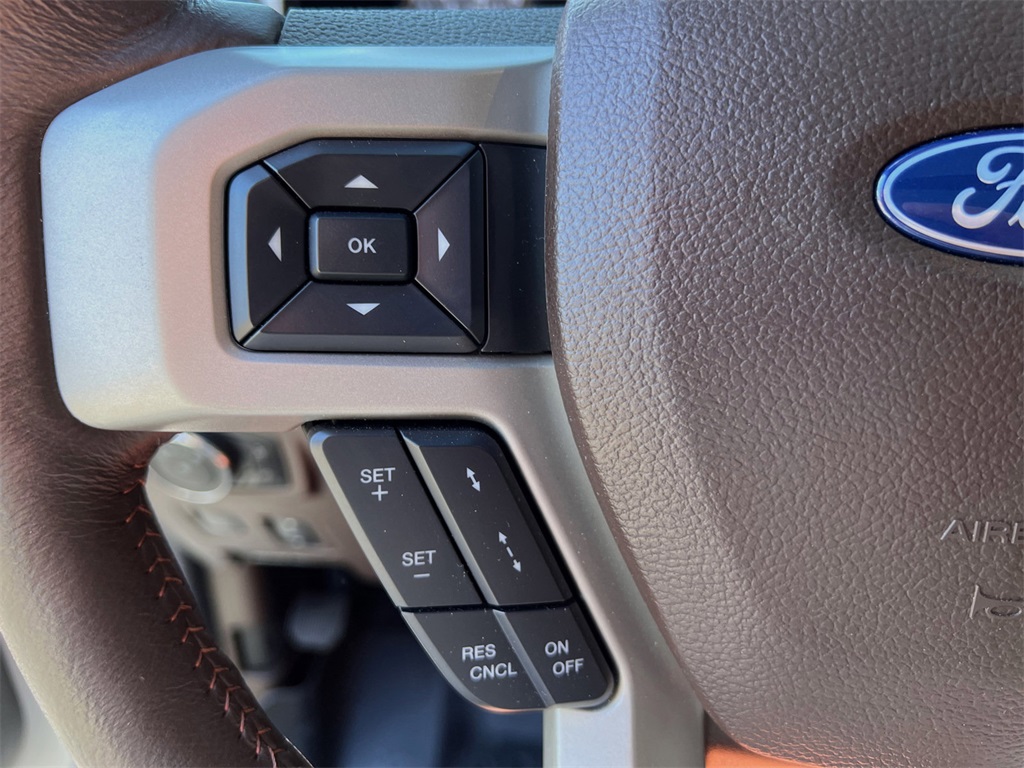2022 Ford F-350 photo 29