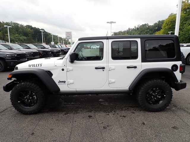 2025 Jeep Wrangler Willys photo 2